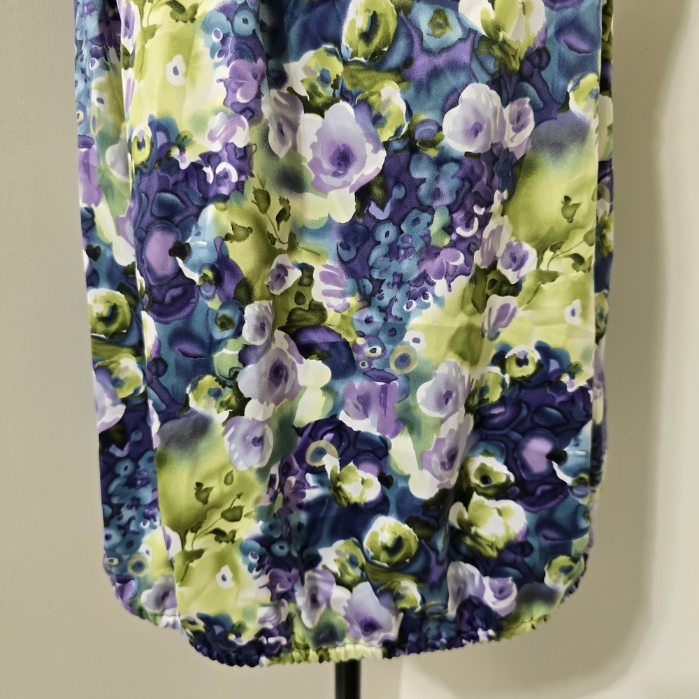 SUNNY LEIGH size Small Floral Satin Tank 3D‎ Neckline Purple Green Cottagecore - Picture 4 of 12